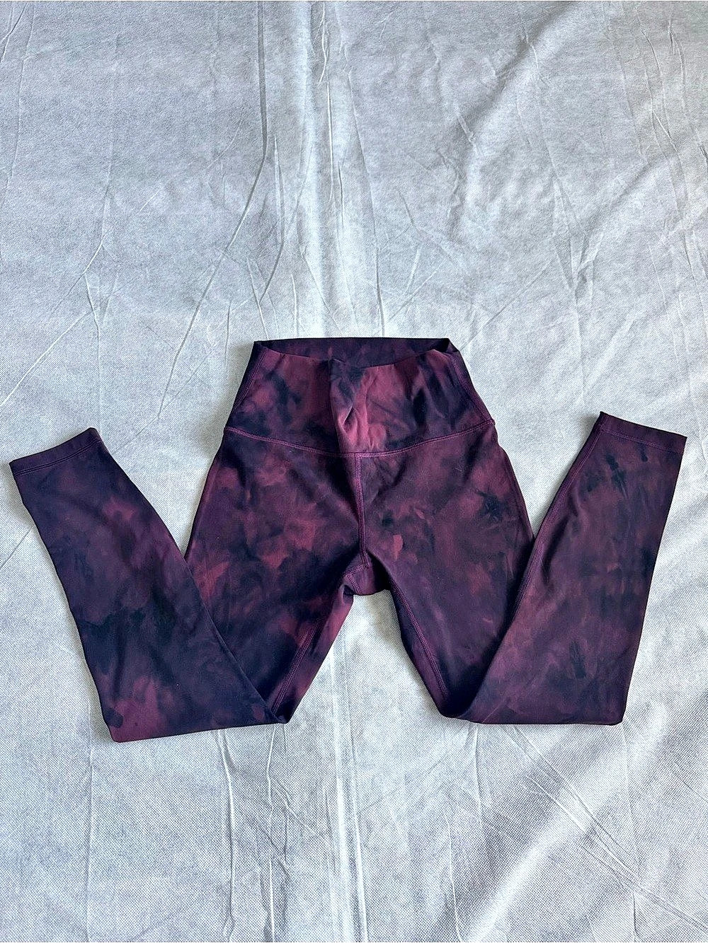HeyNuts Women’s M Maroon/Black Tie Dye High Rise Ankle Yoga Leggings Stretch